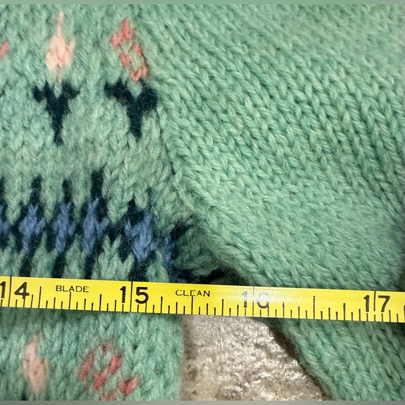 Handmade Tulip Cardigan 🌷 - Picture 8 of 12